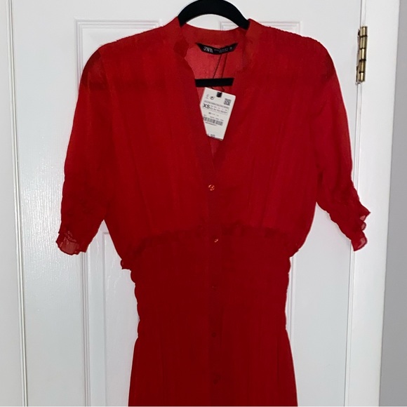 Super cute modest bold red dress from Zara BRAND NEW never worn before - Picture 6 of 8